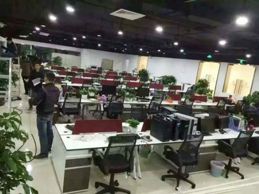 點擊查看詳細信息<br>標題：屏風辦公室系列 閱讀次數(shù)：1457